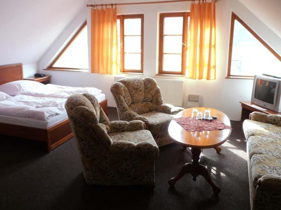 Hotel Klor Doudleby Bilik gambar
