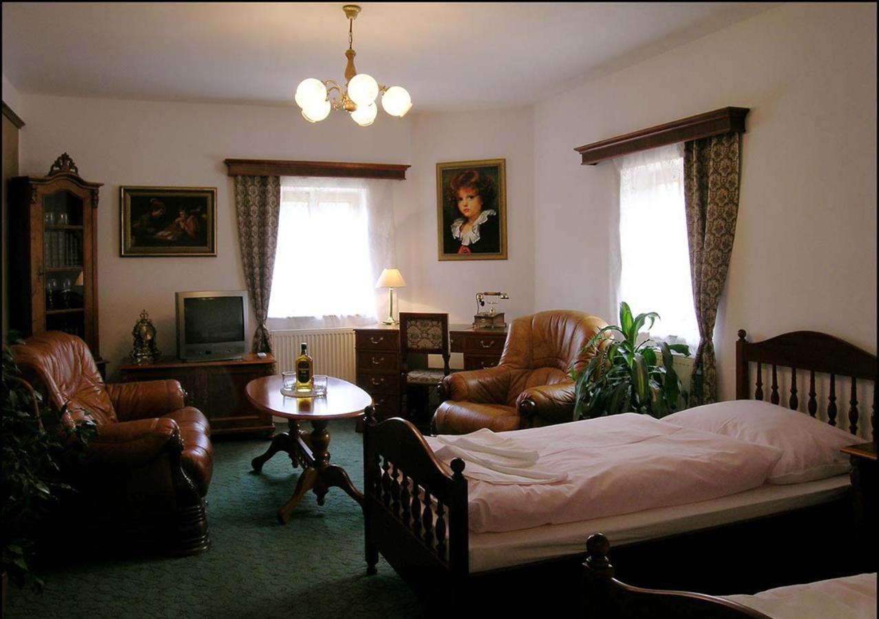Hotel Klor Doudleby Luaran gambar